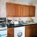 Cosy Single Room Only For Ladies In Tower Bridge